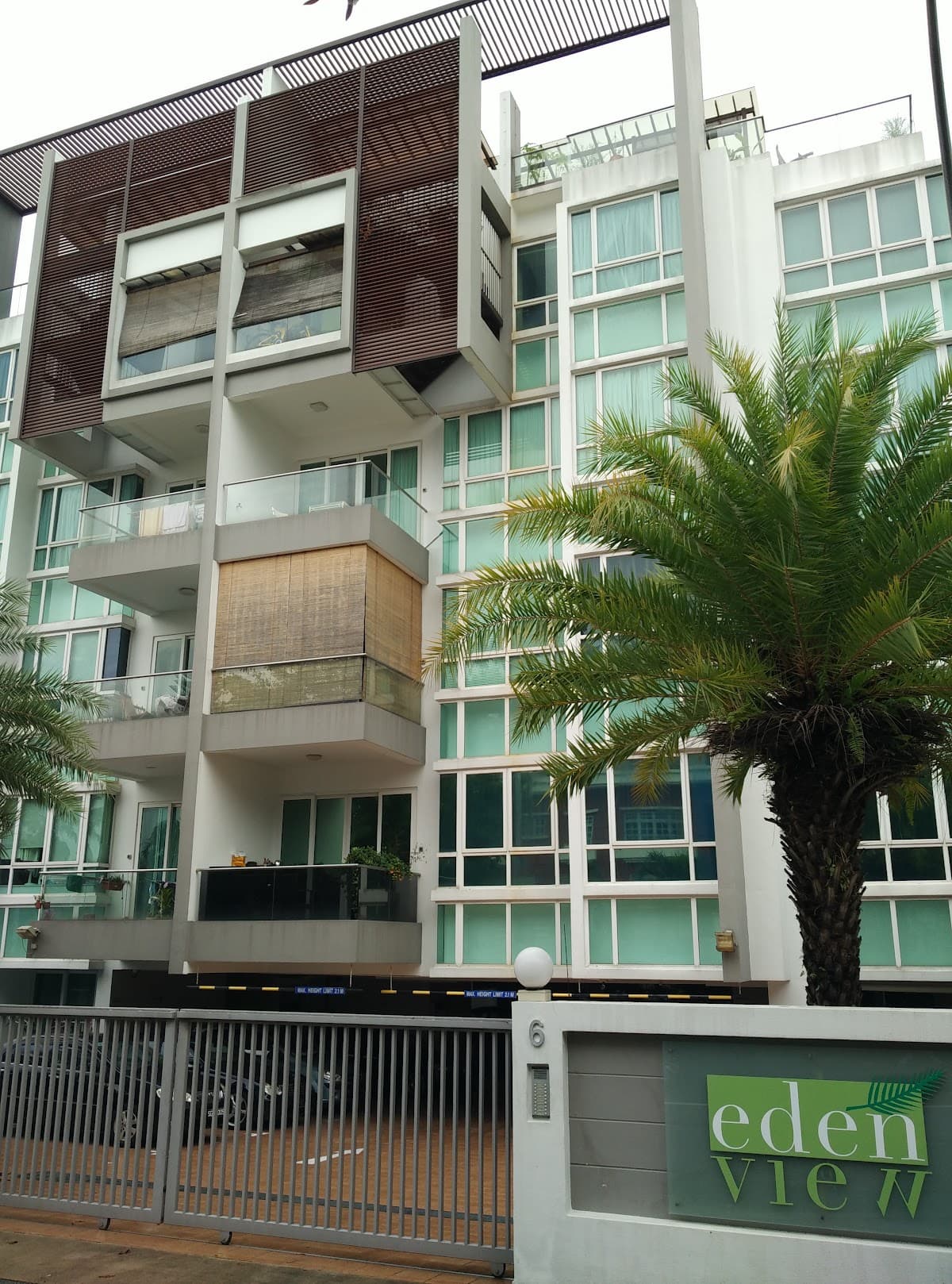 8 EDEN GROVE, photo 1 of 2
