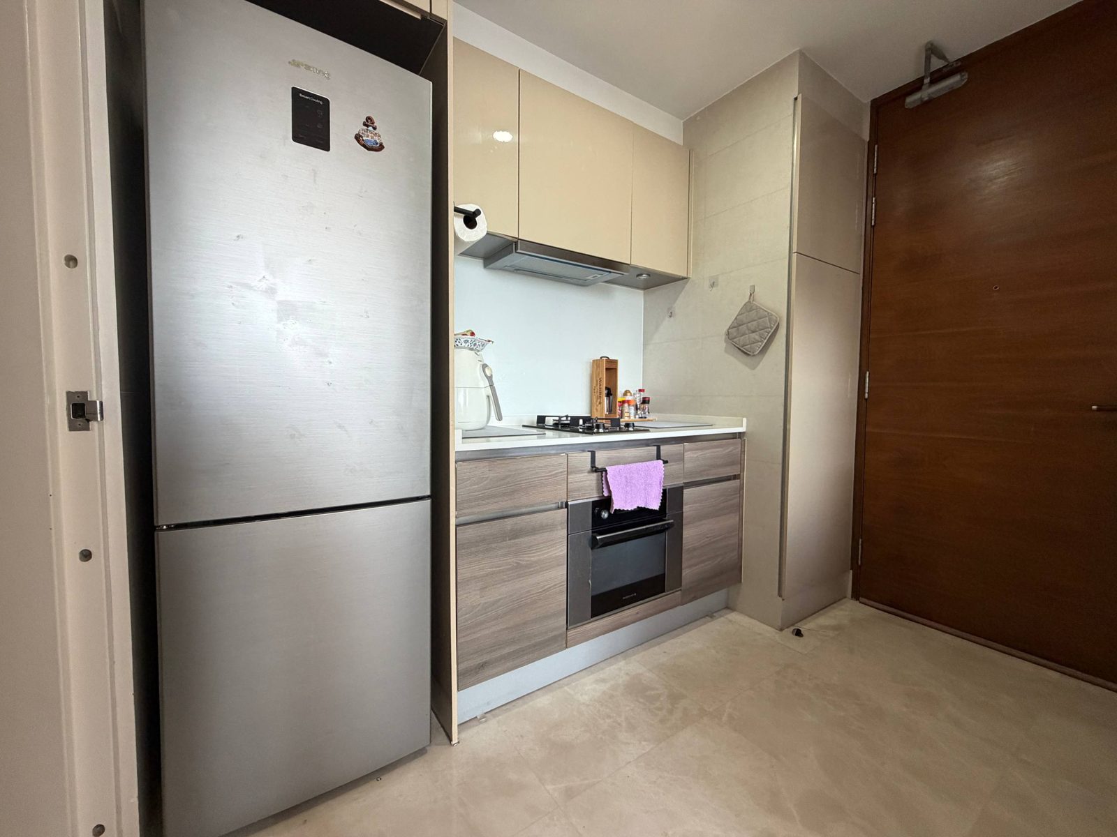 The Meyerise #19-05 kitchen